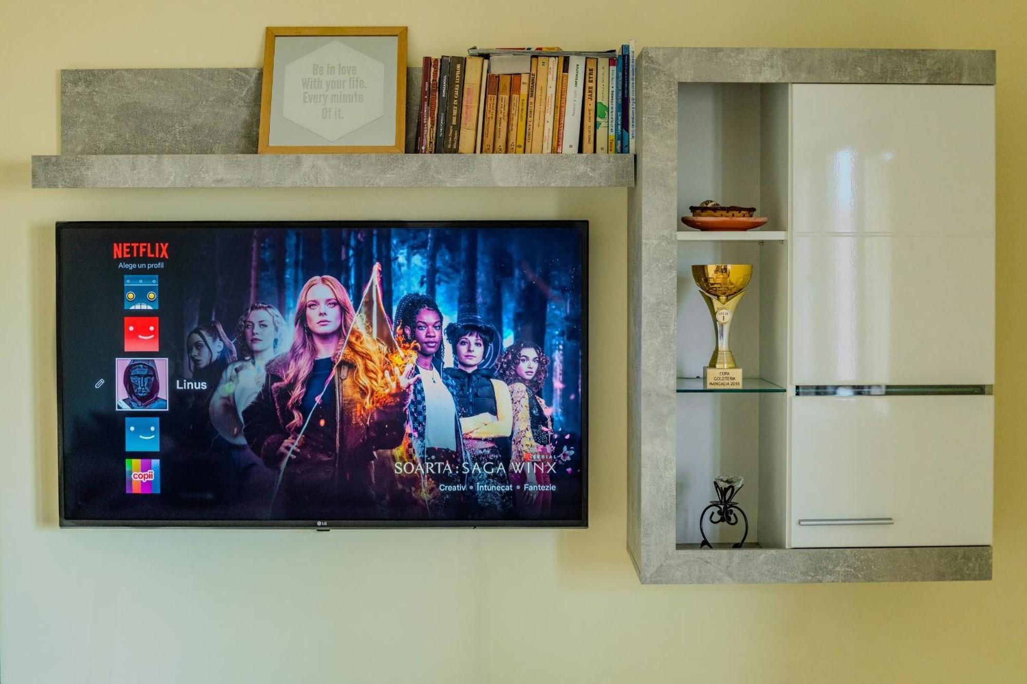M Apartment Aproape De Plaja มันกาเลีย ภายนอก รูปภาพ